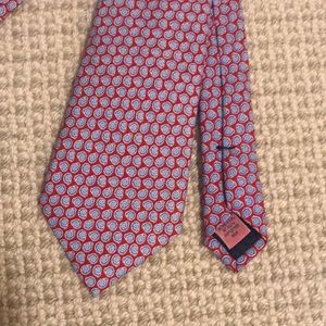 Vineyard vines boys blue/red tie